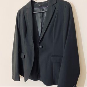 *New Without Tags* Women’s Fitted Blazer